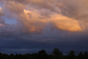 https://valkenburg.kunstenantiek.eu/wp/index.php/product/mystical-clouds-0007/